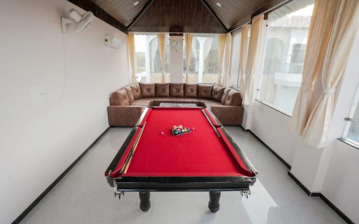The Hideaway Entertainment