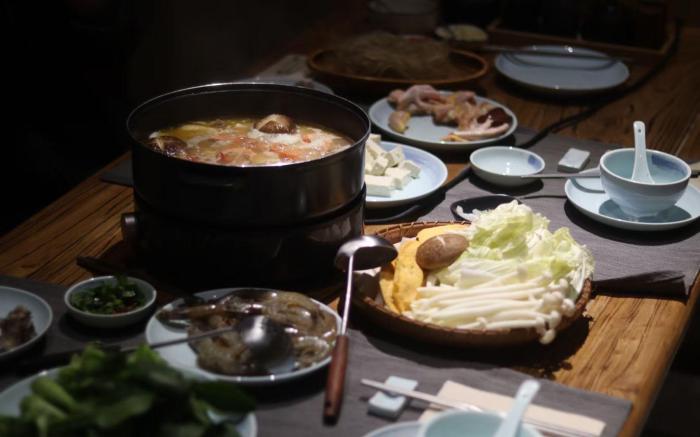 Hangzhou Eight Blessings Inn