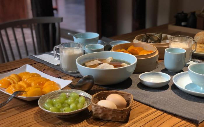 Hangzhou Eight Blessings Inn