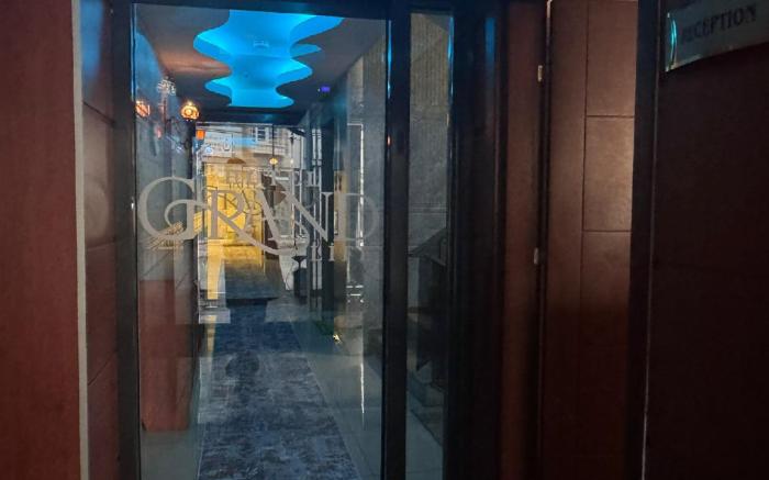 grand life hotel