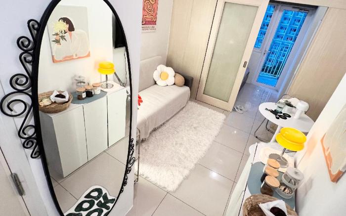 Fun Pop-Art flat in Makati