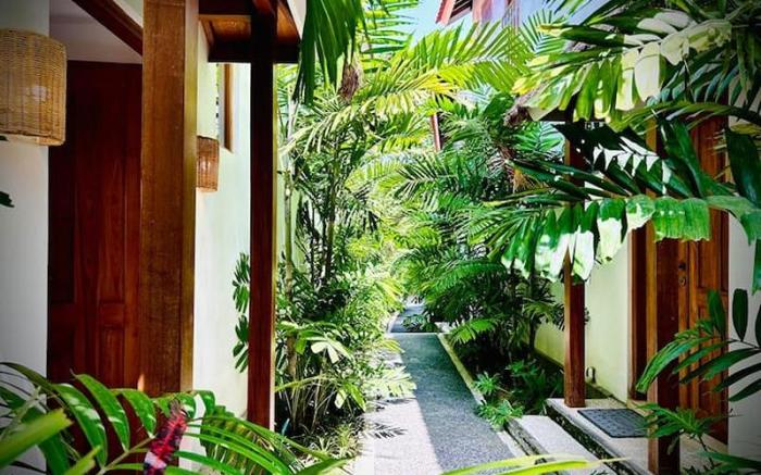 Relaxing Mezzanine 4 in Pererenan Canggu Bali