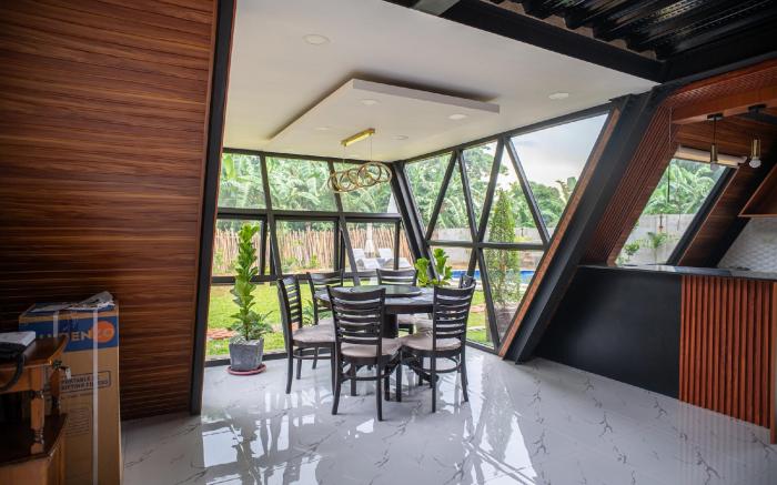 A Skylight Cabin
