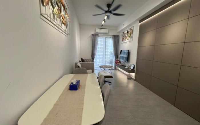 Setia Alam Sunsuria Forum 3BR Stylish Suites