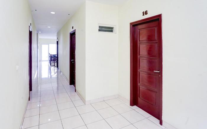 Hotel O Tangerang Near Supermall Karawaci  Formerly Bromo 18