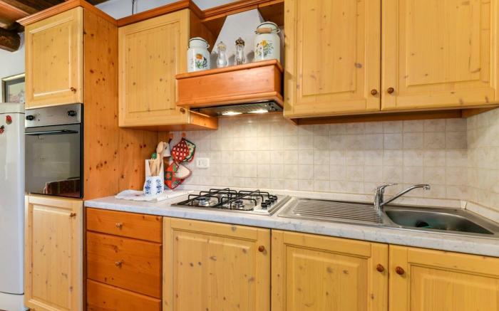 Monte Amiata e Val d'Orcia free parking and pool