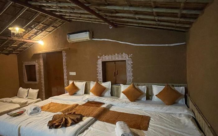 Ret Mahal Huts & Resort