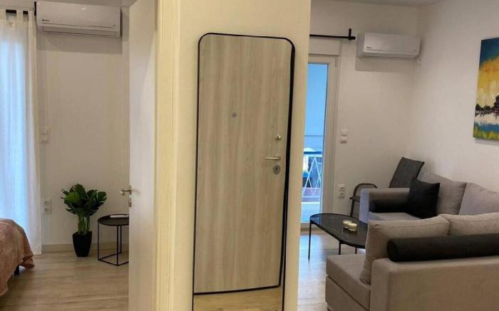Athens Stylish 2BD Apt Near Agios Nikolaos Merto