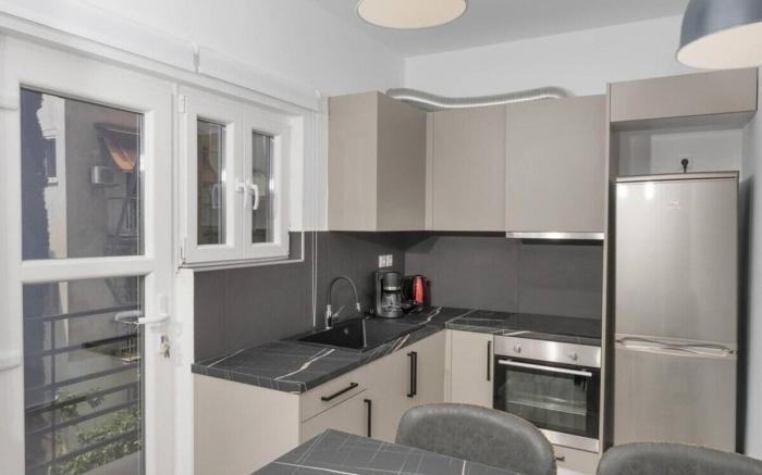 Athens Cozy 2BD Apt Aghios Nikolaos metro station