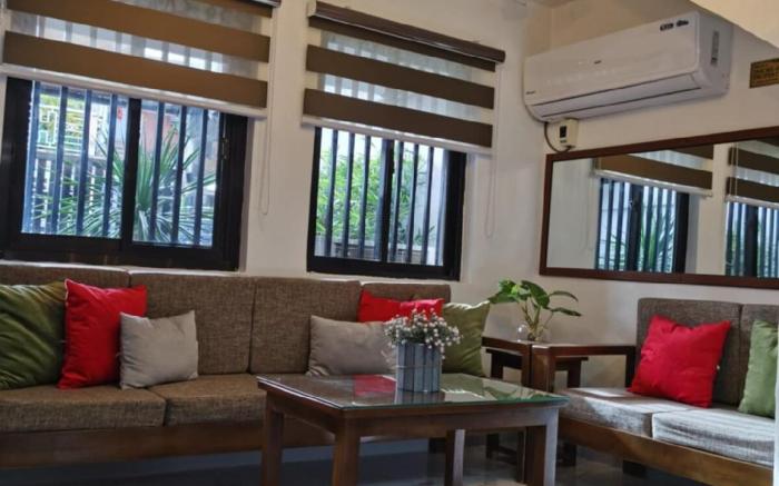 Samong Transient House