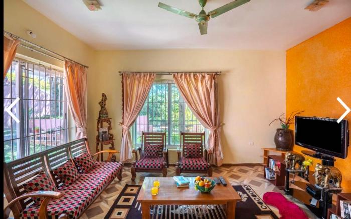 Hillcrest villa