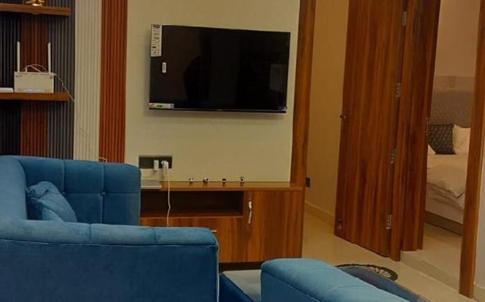 Serene Luxury: Comfort and Class