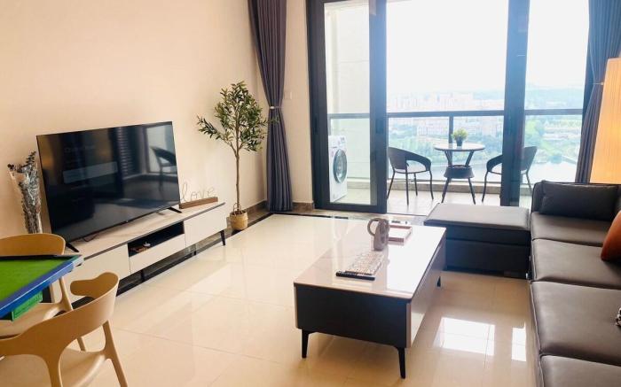 RF03 Family Suite Seaview L43A 15pax R&F Mall CIQ