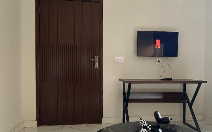 Modern minimalist |3 Bed| Dha Phase 7 Ext Karachi