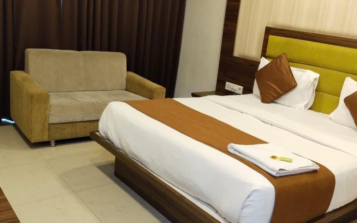HOTEL ROYAL INN