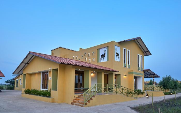 Blackbuck Safari Lodge Velavadar