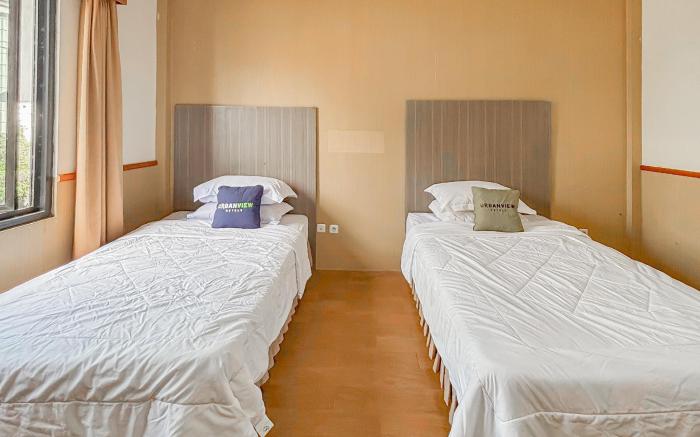 Urbanview Hotel D’ Calton Sukabumi