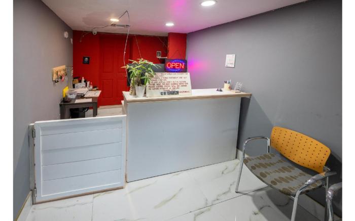 Motel 7 By OYO Near Phoenix Airport