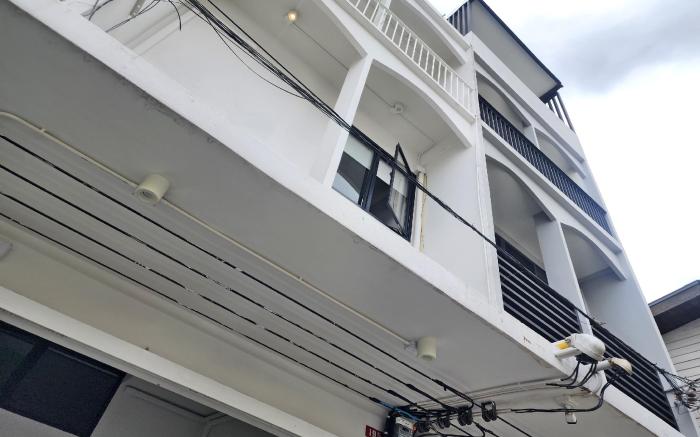 Shade House Bangkok Oldtown