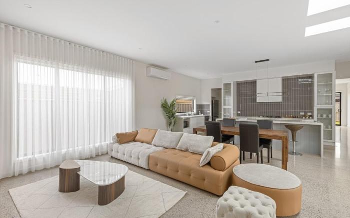 Modern Villa near the beach -12 Sleep