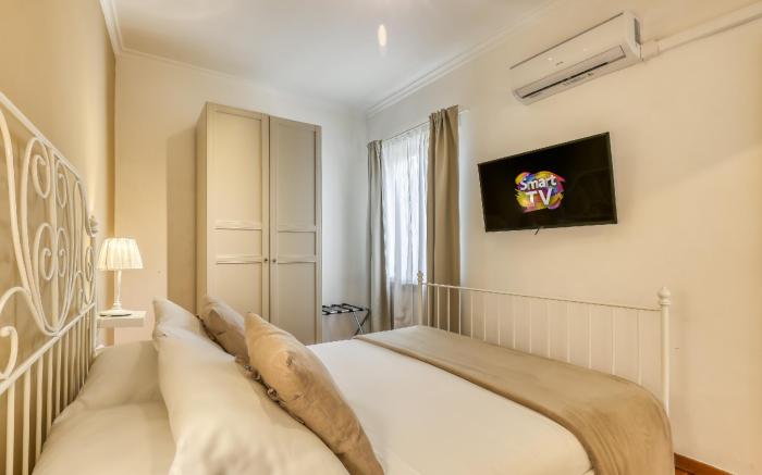 ATRHOME penthouse Frattina