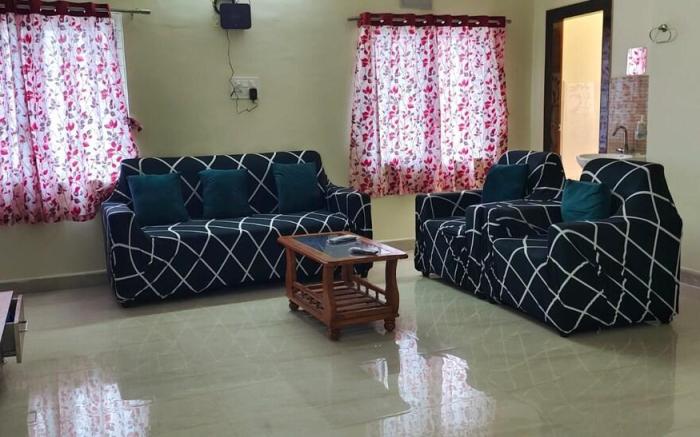 Crozy corner #2BHK Near AIG &US Embassy