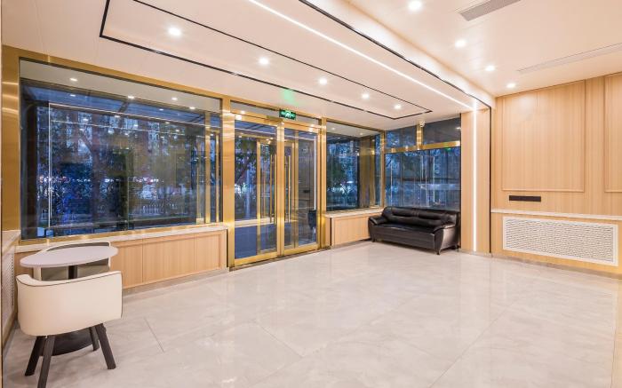 Dequan Hotel (Beijing University of Communication Shuangqiao Subway Station)