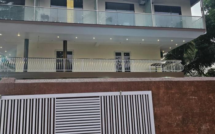 Grand Royale Residency
