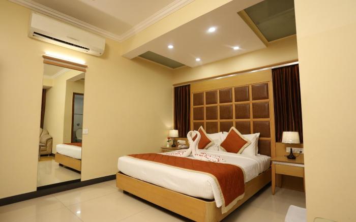 Bisque Magaji Orchid - Near Majestic Railway Station