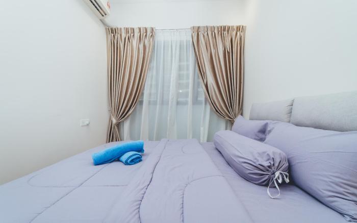 Danga Bay Coastal Haven 3BR 8Pax w 3Balcony