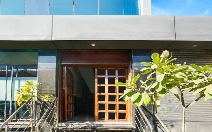 Super Hotel O Collectorate Circle formerly Hotel Dhamu