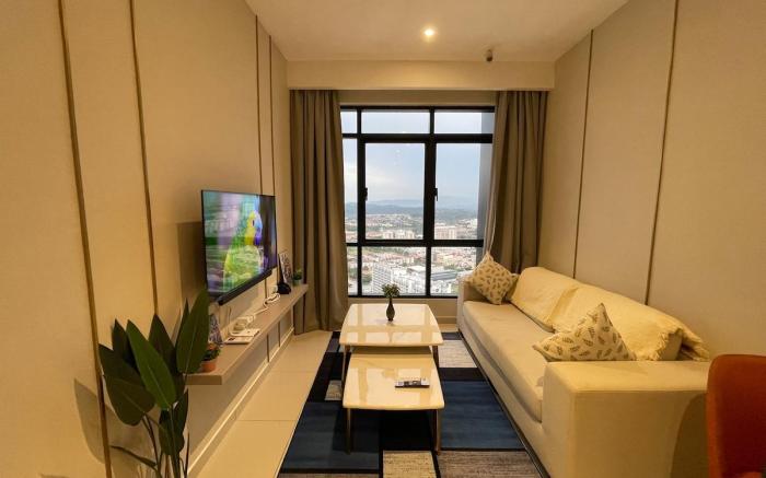 Hill10 Residence I-City by DeUrban HH3305