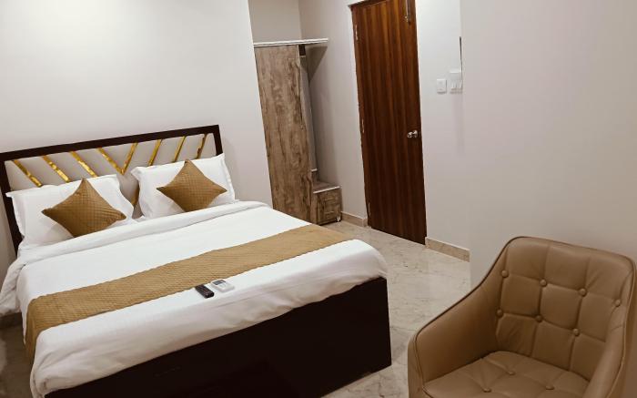 Vaaraahi Hotel