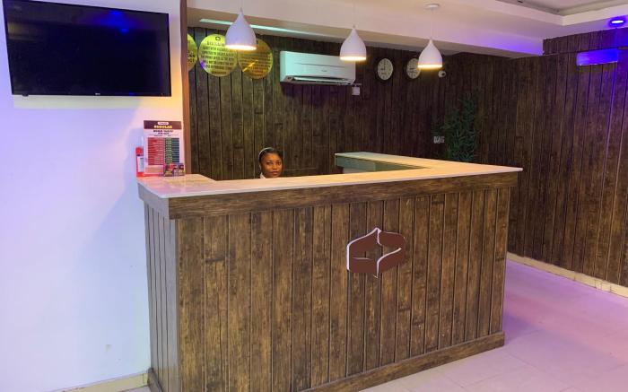 Presken Hotels Alade Avenue