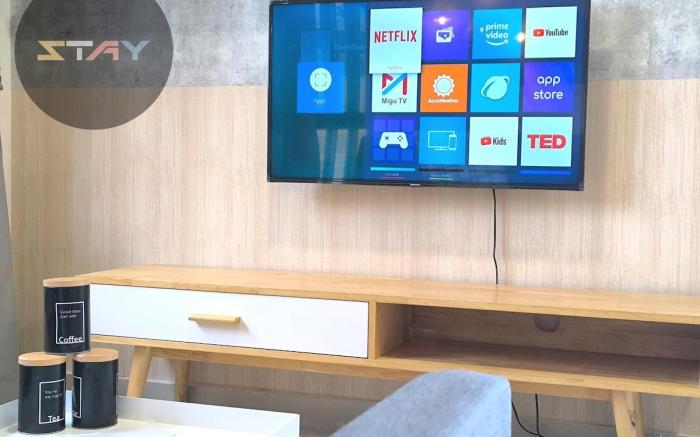 Meridin Sovo Cozy Couple City View Netflix By STAY