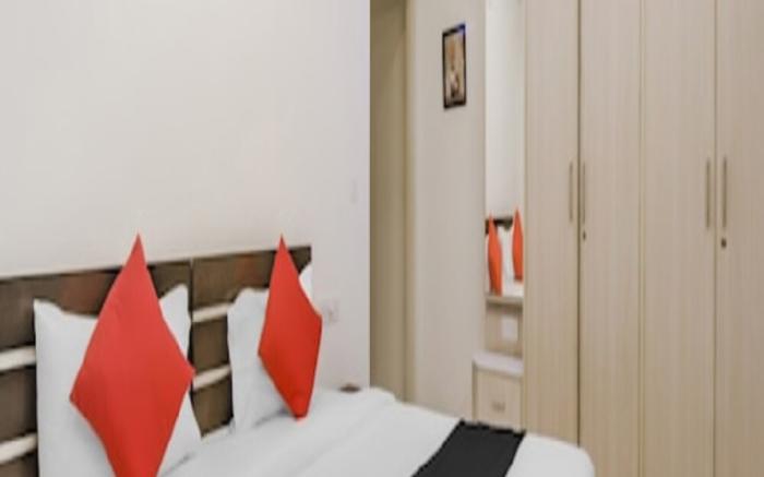 SLN Suites - Service Apartment