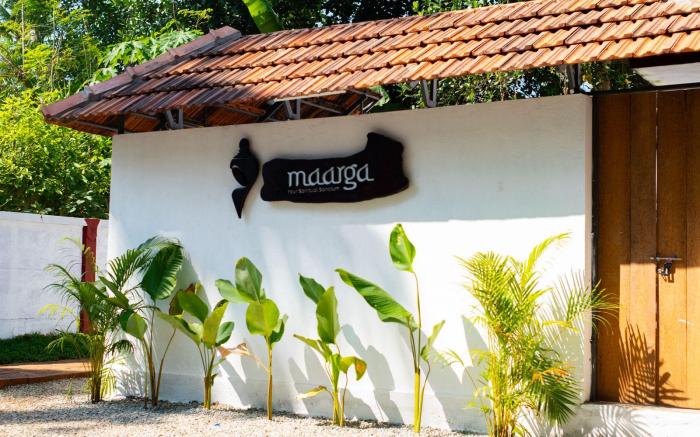 Maarga Private Pool Stay