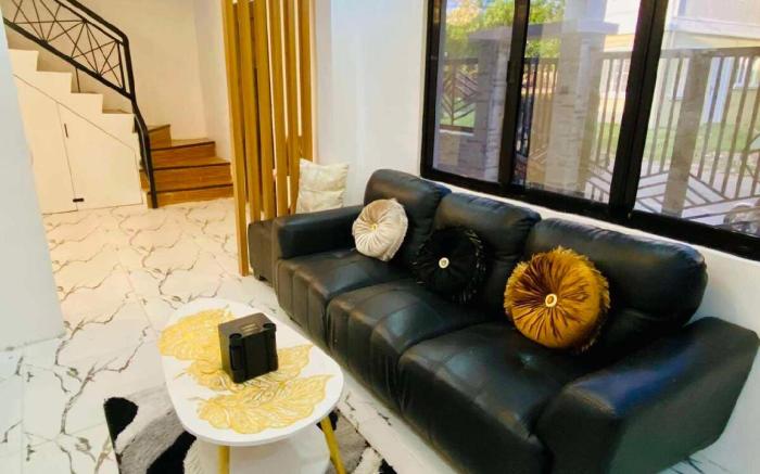 Phoenix Bliss (Amber)