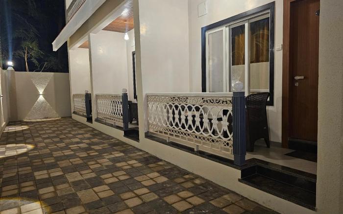 Aarya Inn