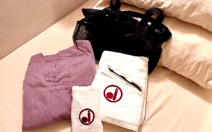 HOTEL minimumms Women-only capsule hotel