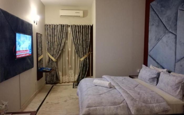 Hotel Island Clifton