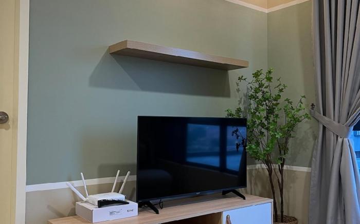 Matcha Haven 4BR @ Meta Residence | WiFi + Netflix