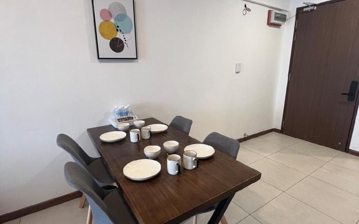 K Avenue 2br Family Room Near KK Airport CITY VIEW