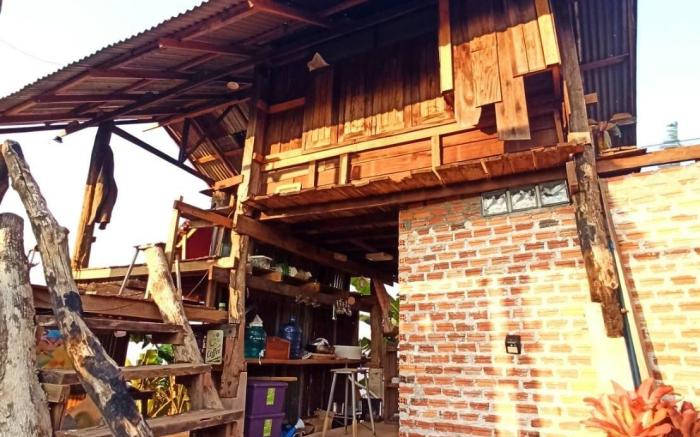 House on the mountain & camp ground  Dala Hut