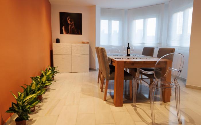 Comfy Stylish Stay in Malaga