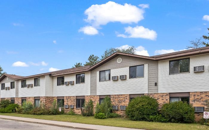 Wautoma Inn by OYO Near Airport WI 73