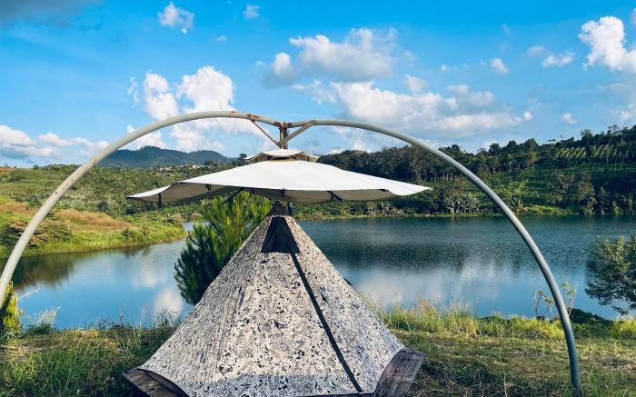 Higg Farm Resort & Glamping