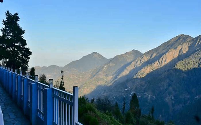 Rooftop Cottages & Restaurant, Pangot