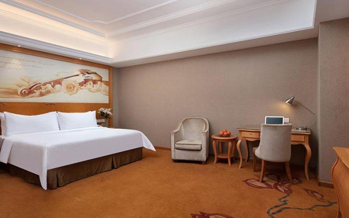 Vienna International Hotel JiuJiang shili ancient street