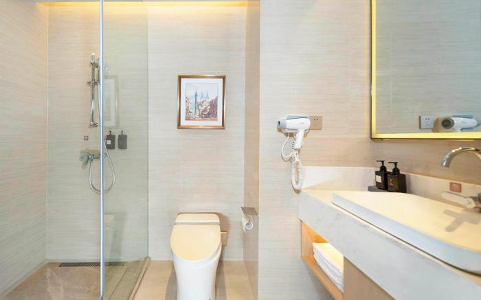 Vienna Hotel 5.0 Jiangxi Shangrao Guangfeng wood carving City